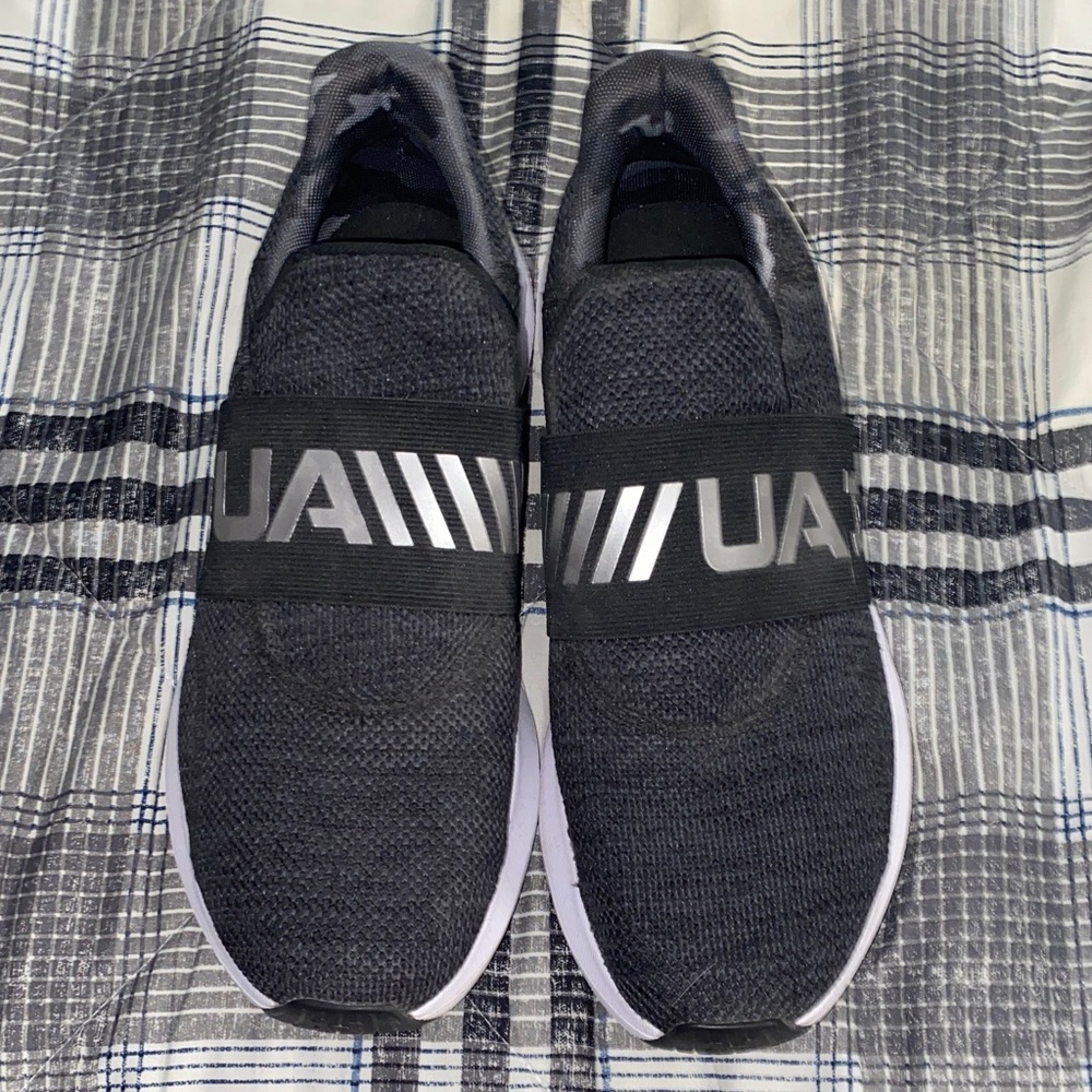 Under Armour Men's Black Slip-On Sneakers - Picture 1 of 5